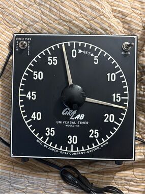 Vintage GraLab Universal DarkroomTimer Model 168 Black and White